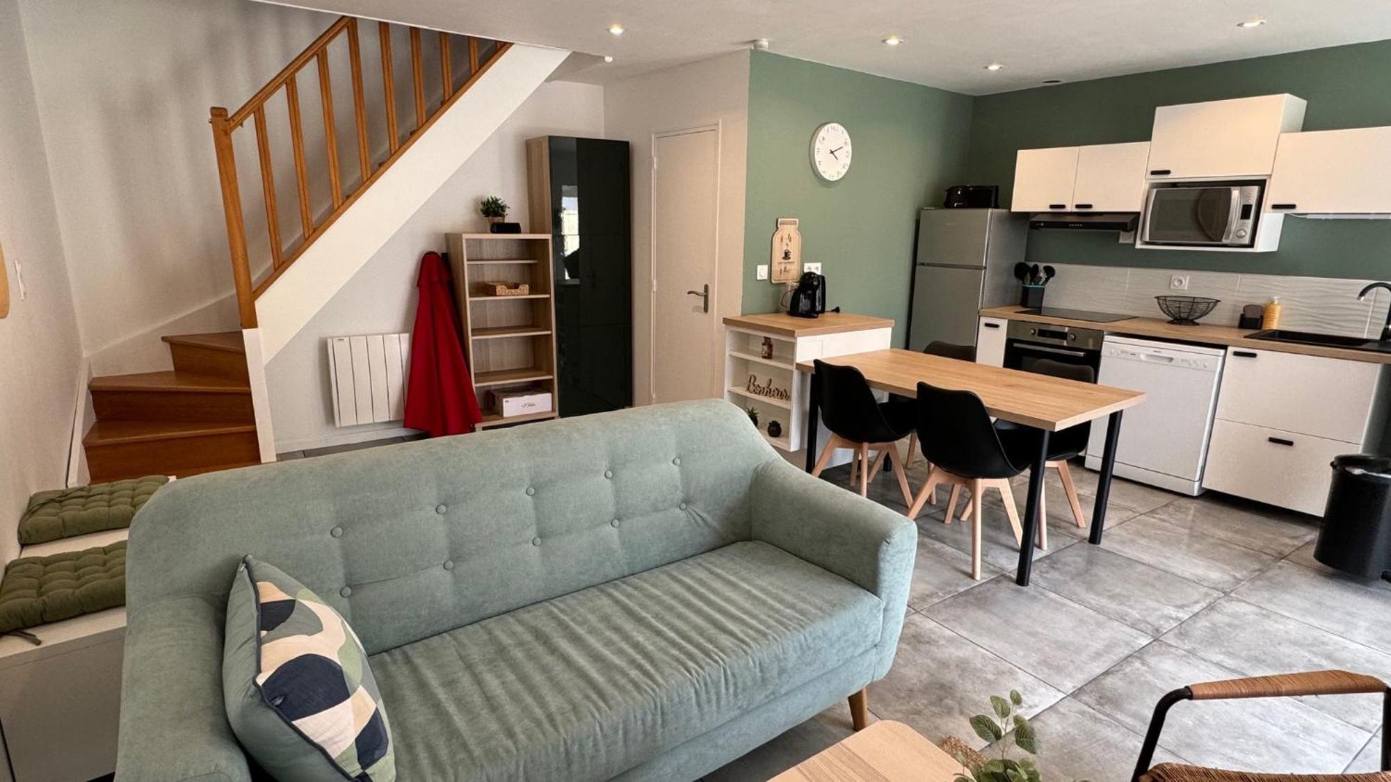 Petite Maison En Pierre Au Pied De La Voie Verte โปลแอร์เมล ภายนอก รูปภาพ